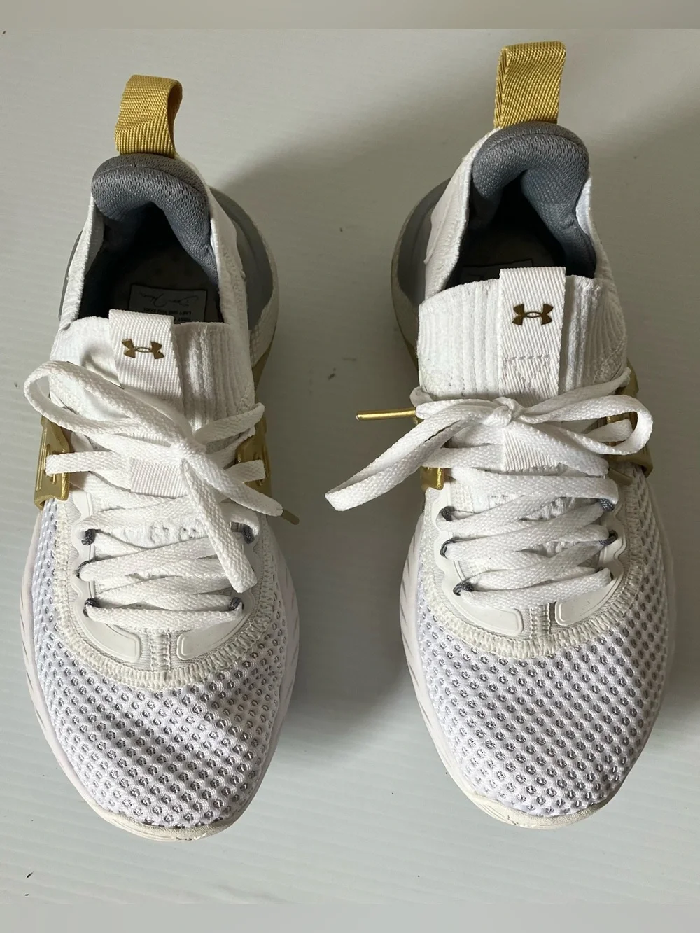 Under Armour Project Rock 4 White Metallic Gold Knit Trainer Sneakers size 5.5